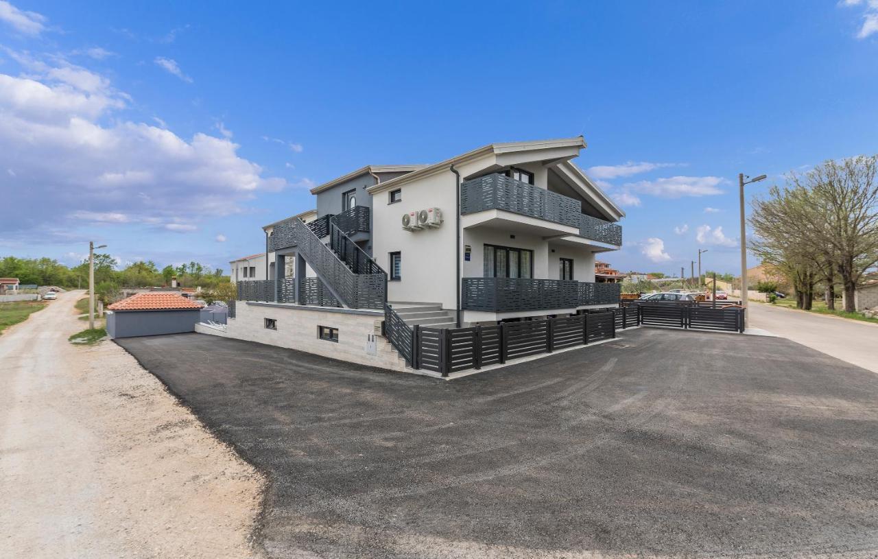 Apartmani Natalija1 Porec Esterno foto